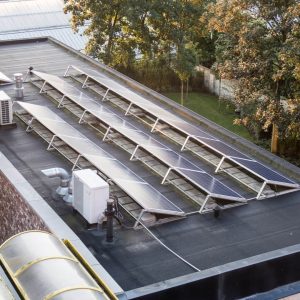 Dlaczego warto wybrać dach płaski?